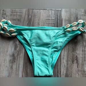 NWOT seafoam bikini bottom w/ shells - Size Small
